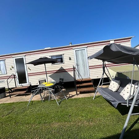 The Samanda Van Newport Caravan Park Hotel Hemsby Ngoại thất bức ảnh