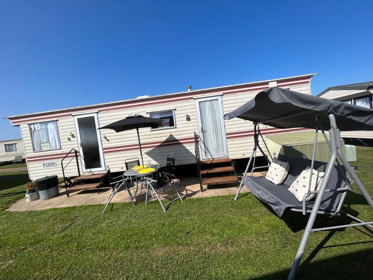 The Samanda Van Newport Caravan Park Hotel Hemsby Ngoại thất bức ảnh
